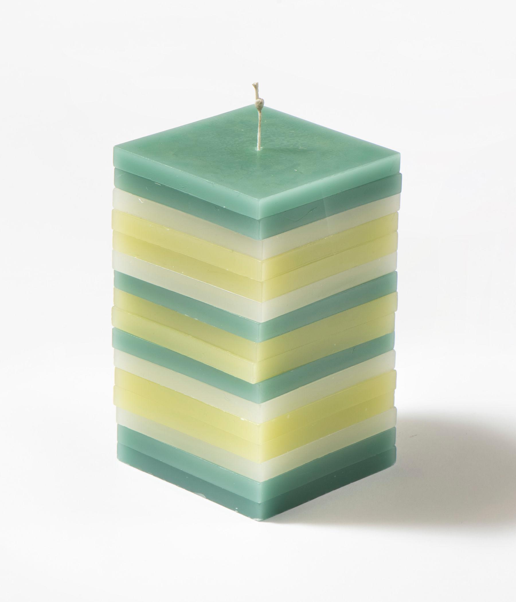 Rotatable candle